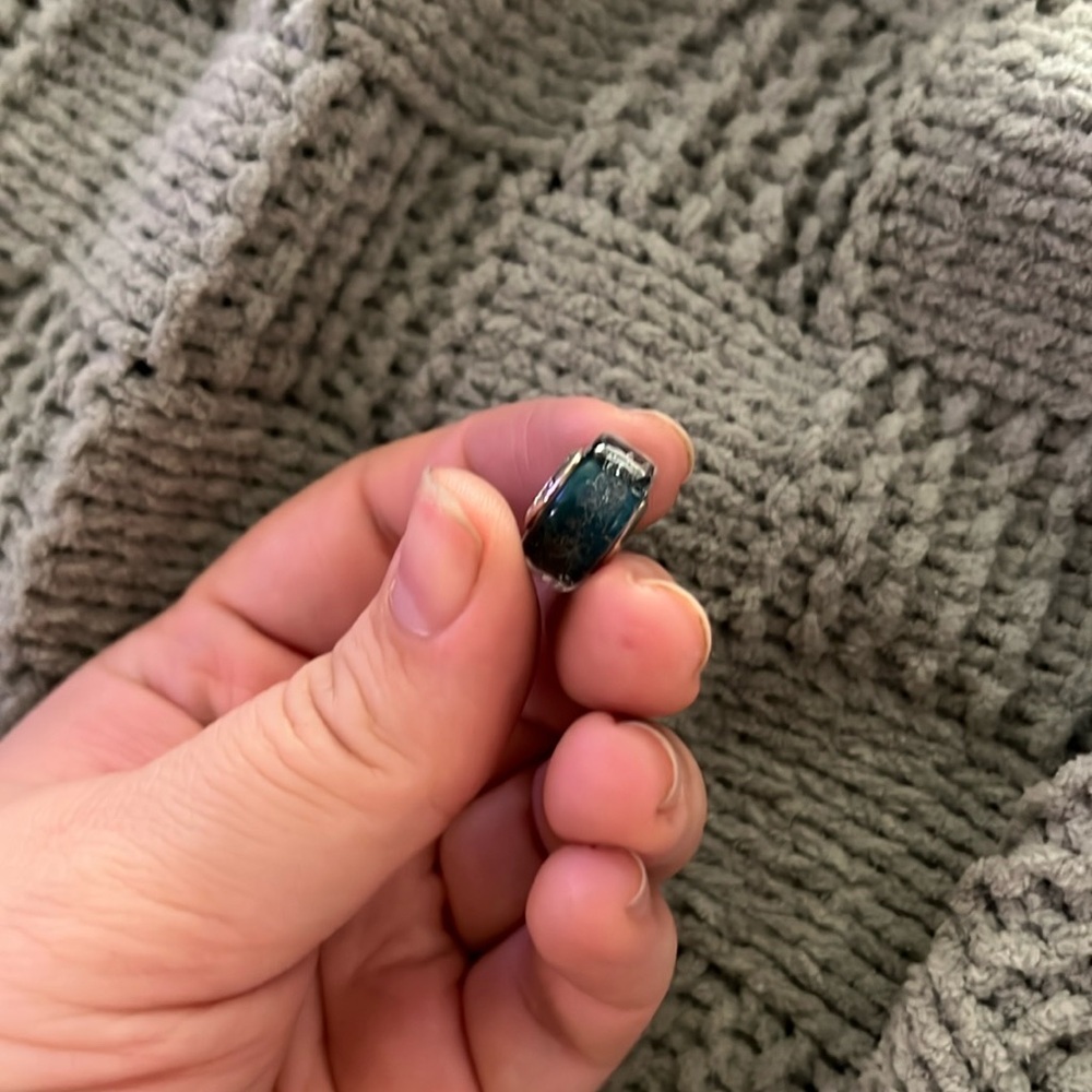 Ohm glass bead